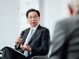 Joseph Wu in der Diskussion mit Moderator Andreas Landwehr, Copyright Milena Radatz